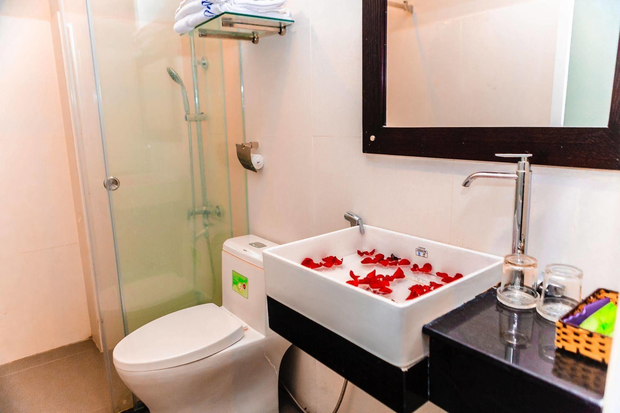 Cosmos Hotel Nha Trang By Ht Dış mekan fotoğraf
